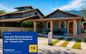 Casa Terrea com Piscina e Internet - Ar Opcional